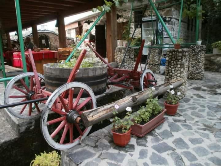 Хотел Механа Воденицата Zlatkov Chiflik Exterior foto