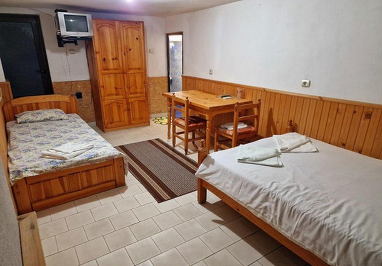 Хотел Механа Воденицата Zlatkov Chiflik Exterior foto